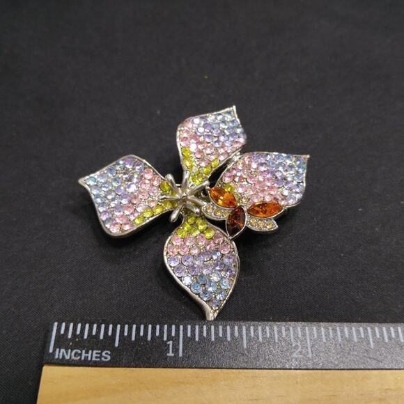 Vintage Pastel Rhinestone Flower Brooch, Tiny Topaz Rhinestone Butterfly, 2 1/4' - Picture 3 of 7